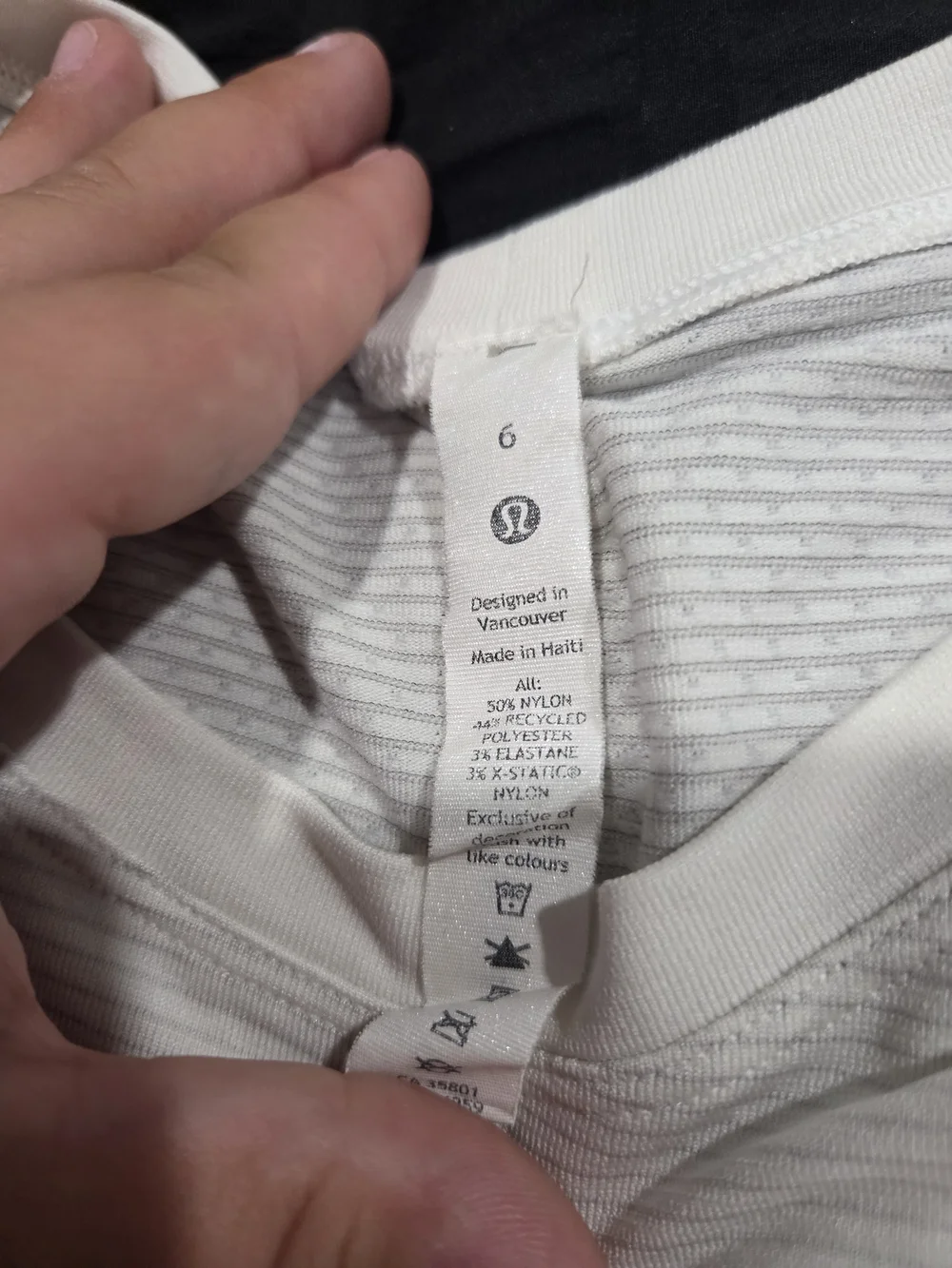 lululemon athletica Long Sleeve Seamless Top in Off-White